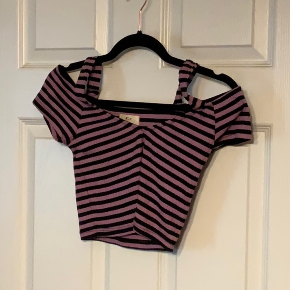 Striped, ribbed crop top